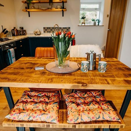 The Little Cottage By Truabode Holiday Lets & Short Lets Newquay - Parking, Wifi & Pet Friendly Brauneberg Eksteriør billede