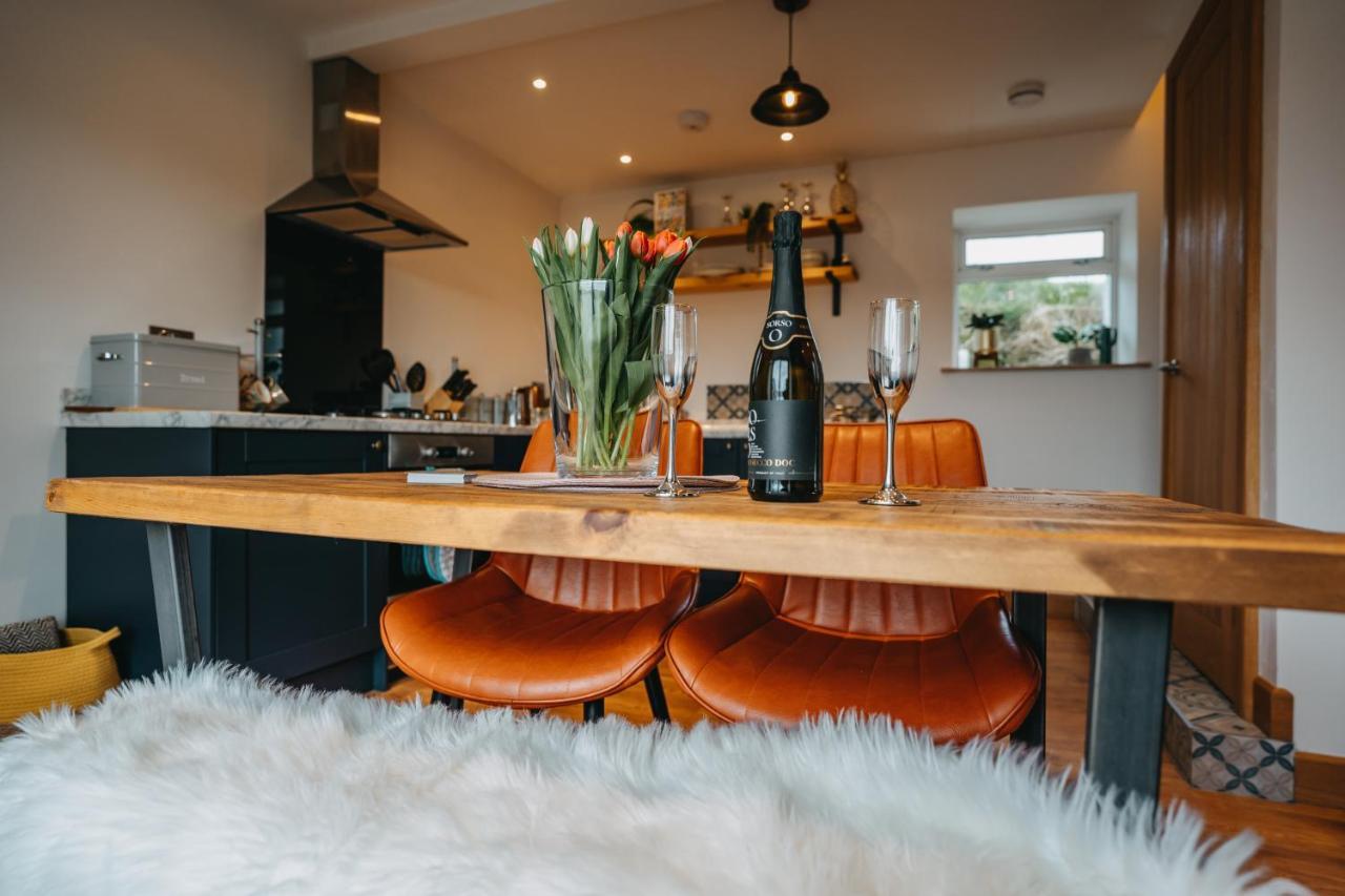 The Little Cottage By Truabode Holiday Lets & Short Lets Newquay - Parking, Wifi & Pet Friendly Brauneberg Eksteriør billede
