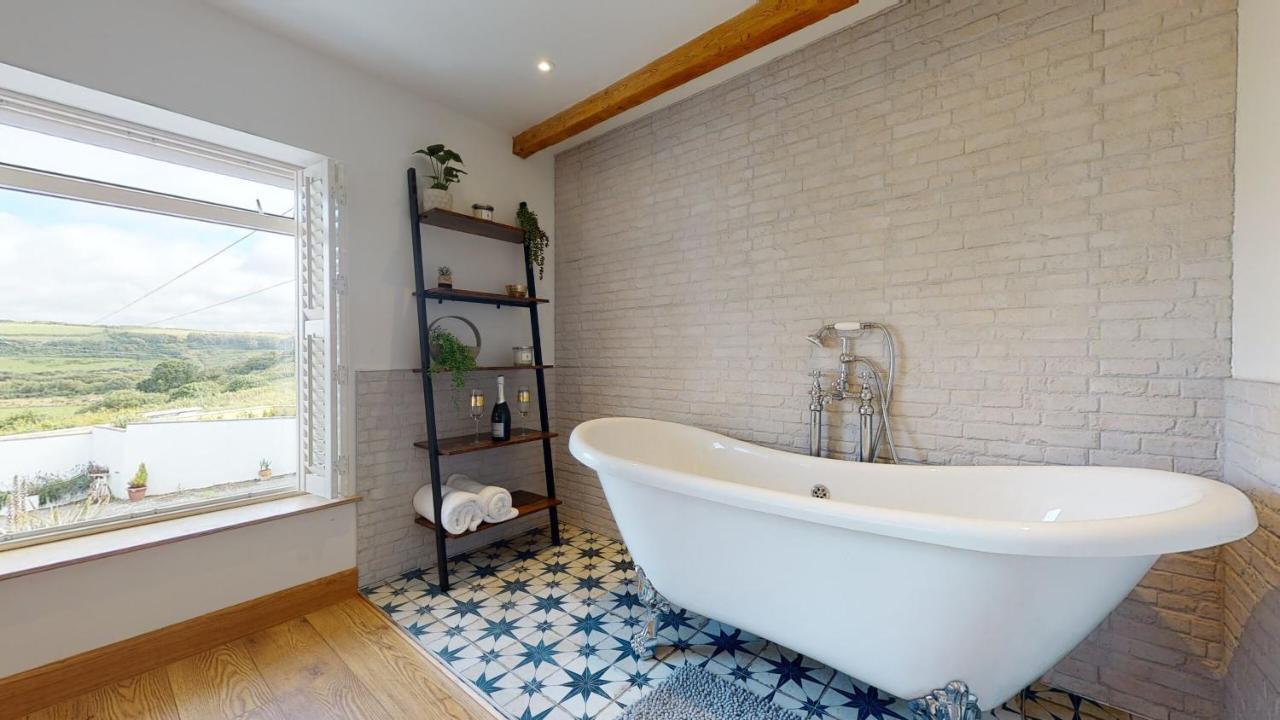 The Little Cottage By Truabode Holiday Lets & Short Lets Newquay - Parking, Wifi & Pet Friendly Brauneberg Værelse billede