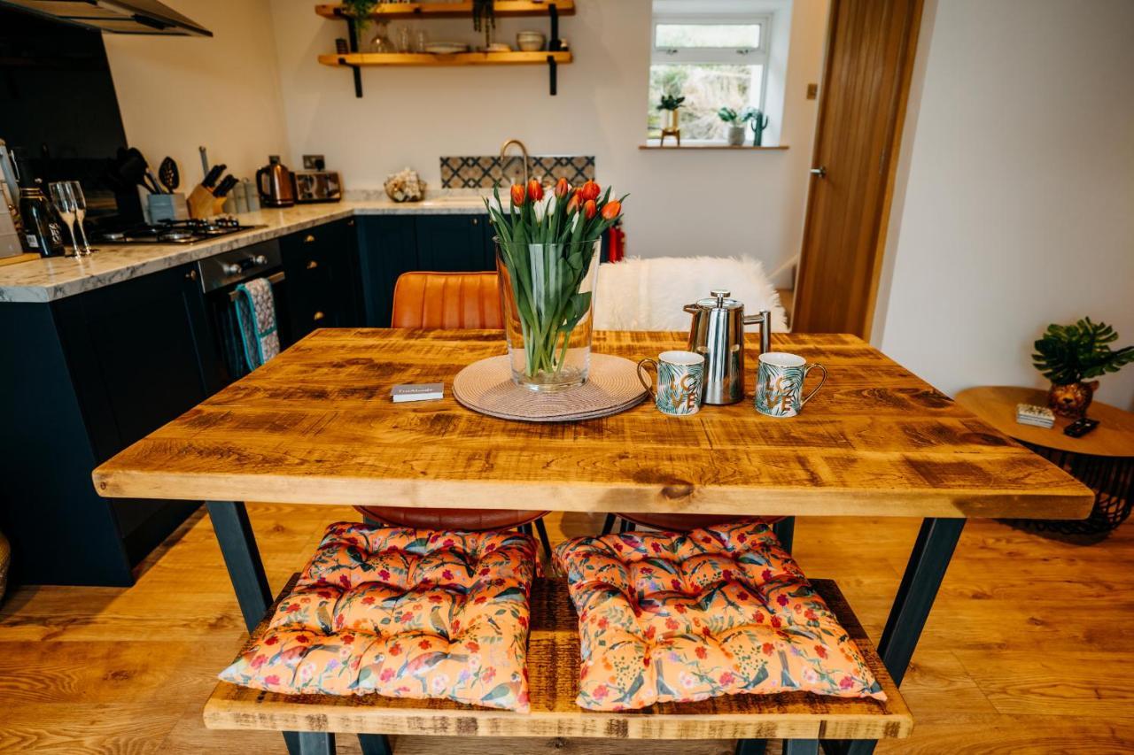 The Little Cottage By Truabode Holiday Lets & Short Lets Newquay - Parking, Wifi & Pet Friendly Brauneberg Eksteriør billede